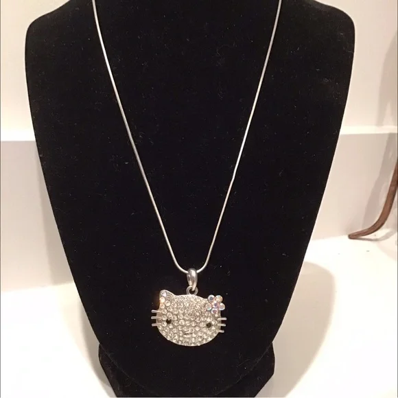 🔴HELLO KITTY CRYSTAL SILVER NECKLACE🔴🔴 - Picture 8 of 9